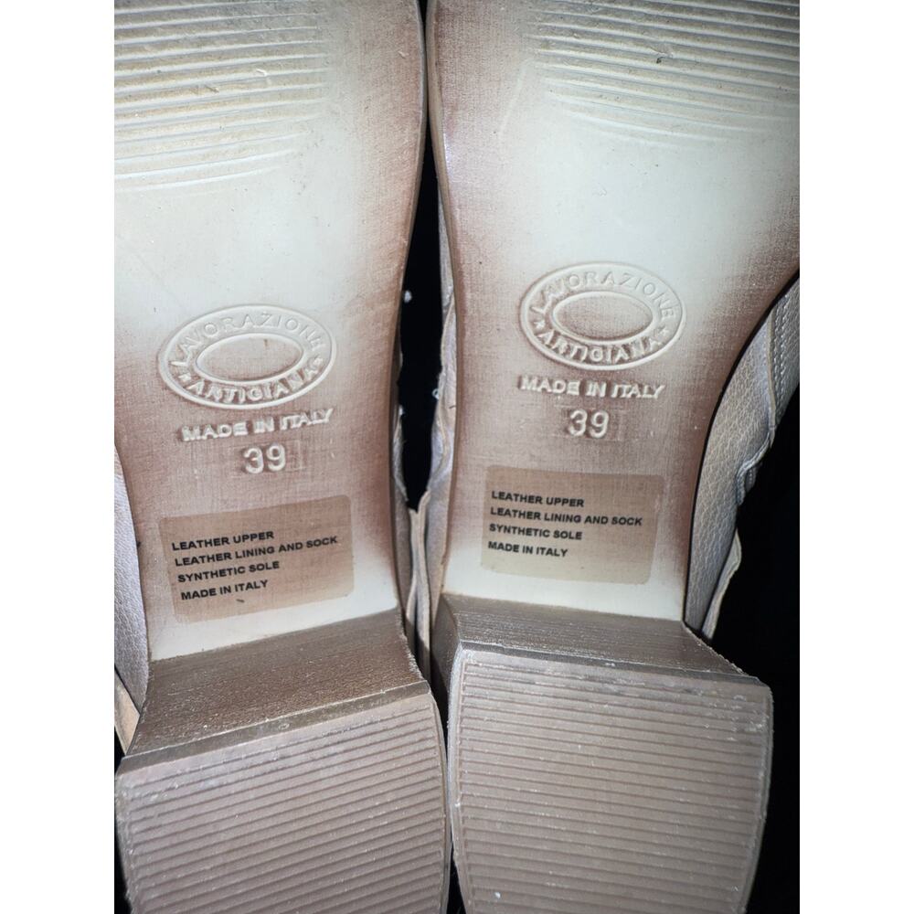 Sundance Cream Leather Western Heeled
Booties- size  39/9 - N18 - Picture 12 of 12